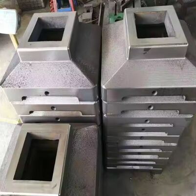 Base de hierro gris con color personalizado y dimensiones personalizadas para barandillas de protección de garajes de estacionamiento